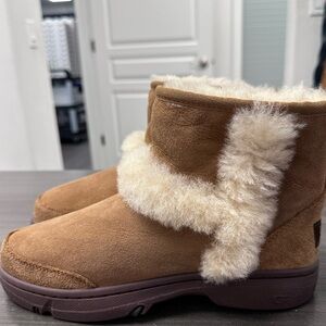 UGG Sunburst Mini Shearling Women's Boots